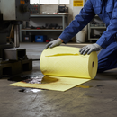 Premium Mediumweight Chemical Absorbent Roll - 38cm x 46m for Versatile Liquid Cleanup